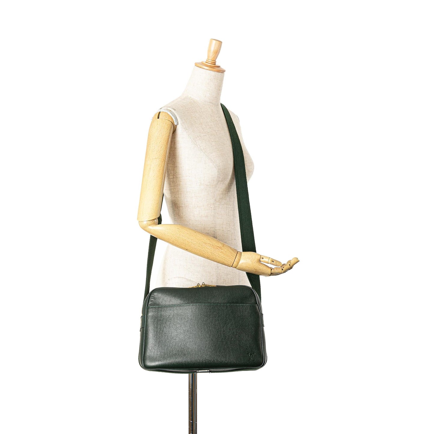 Louis Vuitton Taiga Reporter PM (SHG-Y2uneQ)