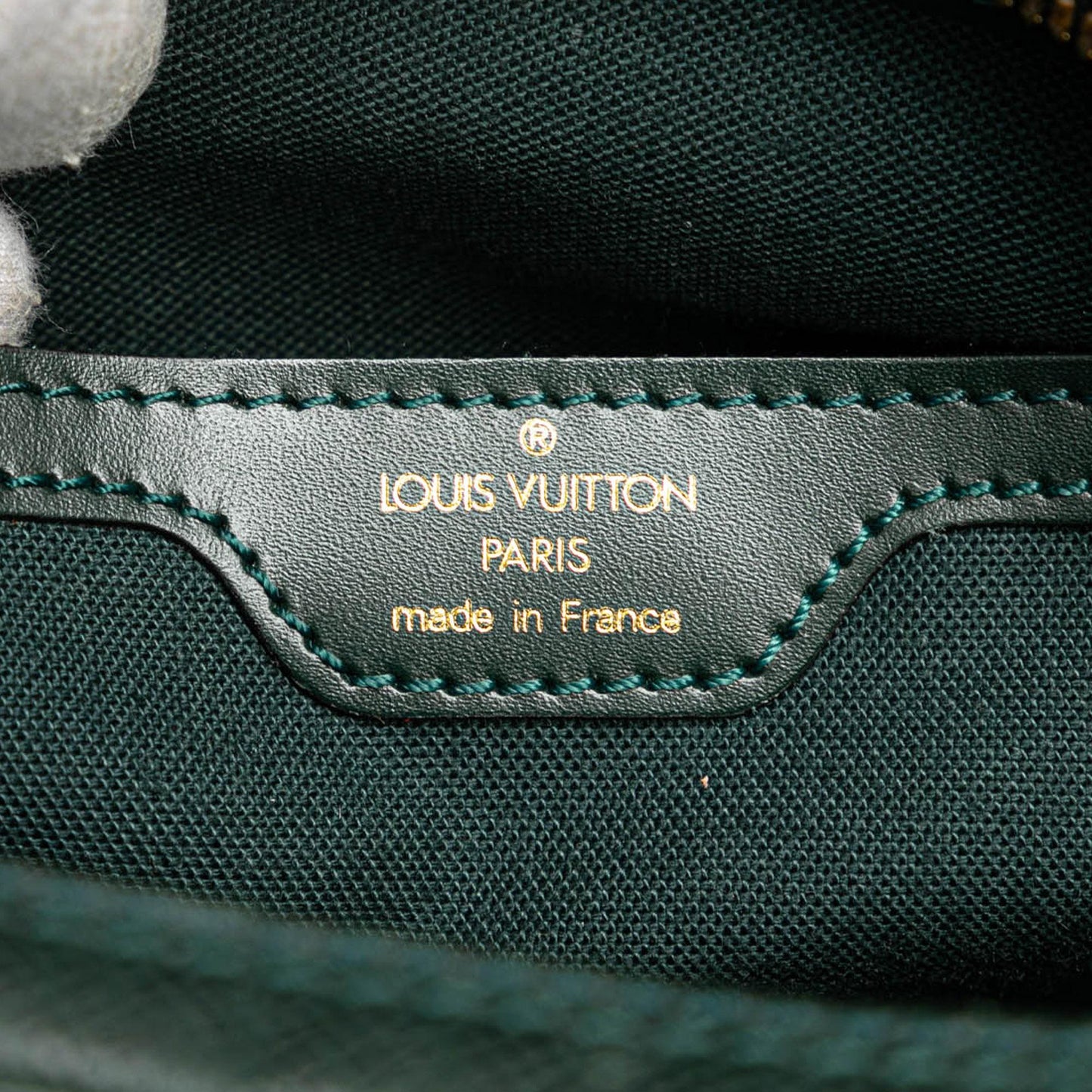 Louis Vuitton Taiga Reporter PM