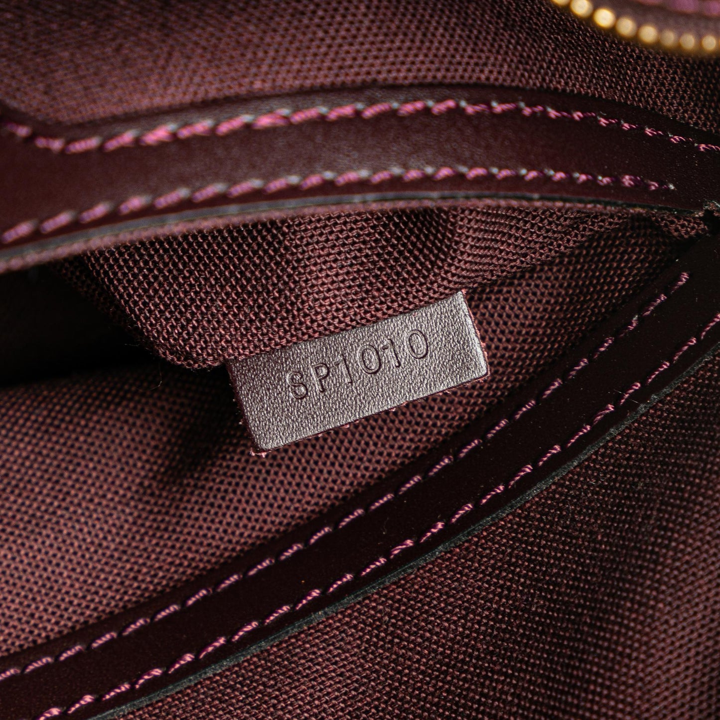 Louis Vuitton Taiga Reporter PM