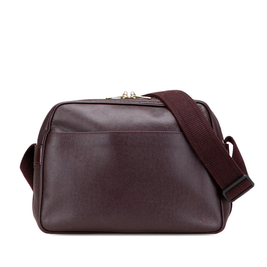 Louis Vuitton Taiga Reporter PM