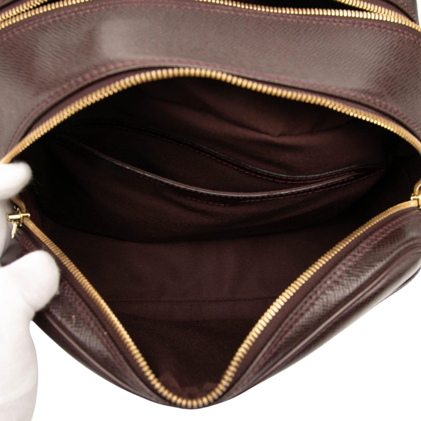 Louis Vuitton Taiga Reporter PM