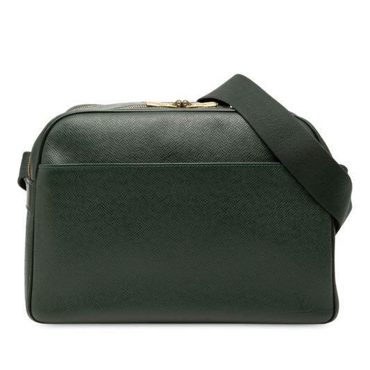 Louis Vuitton Taiga Reporter PM
