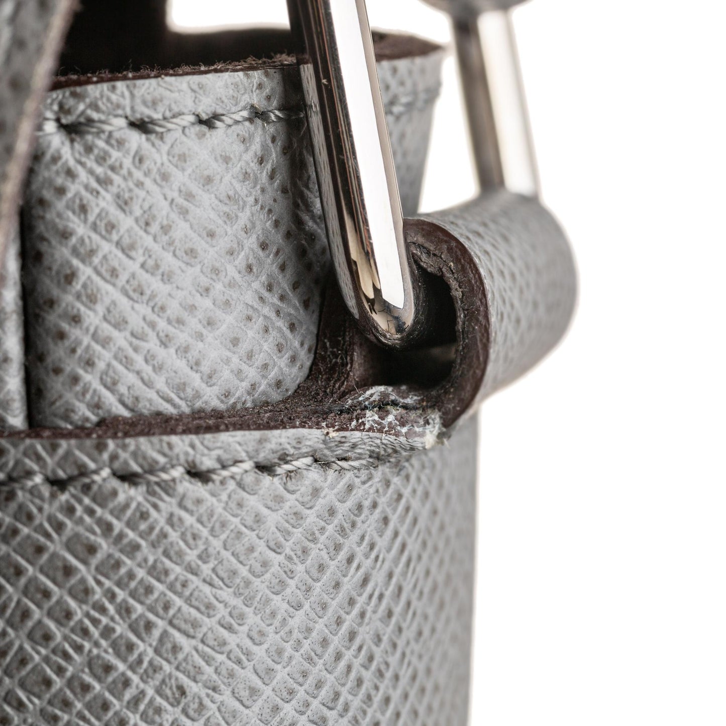 Louis Vuitton Taiga Roman MM (SHG-35539)