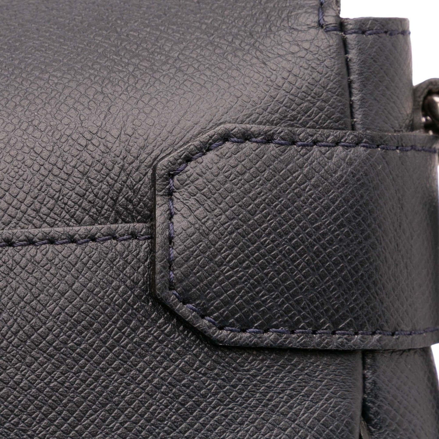 Louis Vuitton Taiga Roman MM