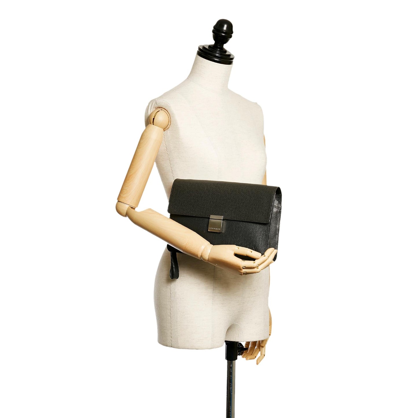 Louis Vuitton Taiga Selenga (SHG-28209)
