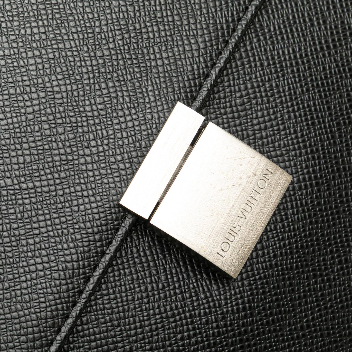 Louis Vuitton Taiga Selenga