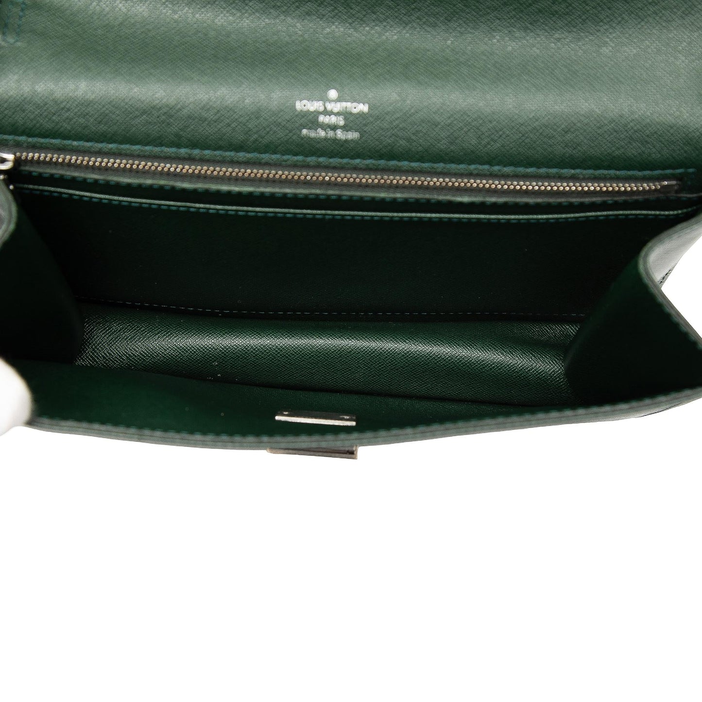 Louis Vuitton Taiga Selenga