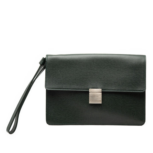 Louis Vuitton Taiga Selenga