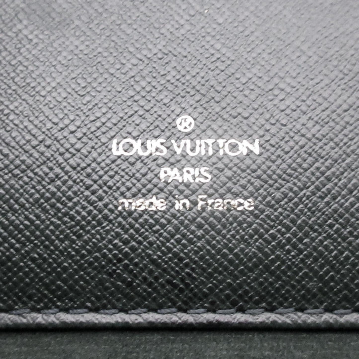 Louis Vuitton Taiga Serviette Kourad Briefcase (SHG-S9gjz7)