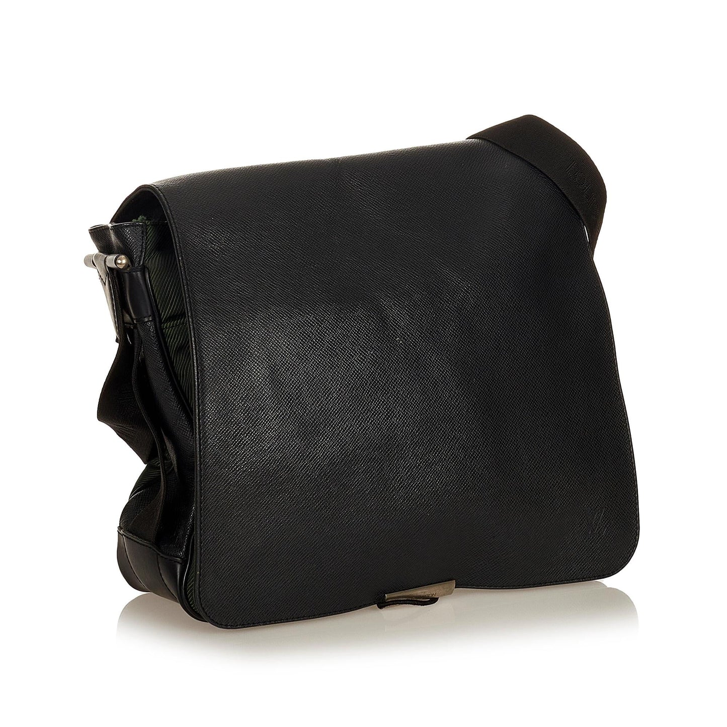 Louis Vuitton Taiga Viktor (SHG-jHeQnK)