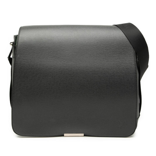 Louis Vuitton Taiga Viktor