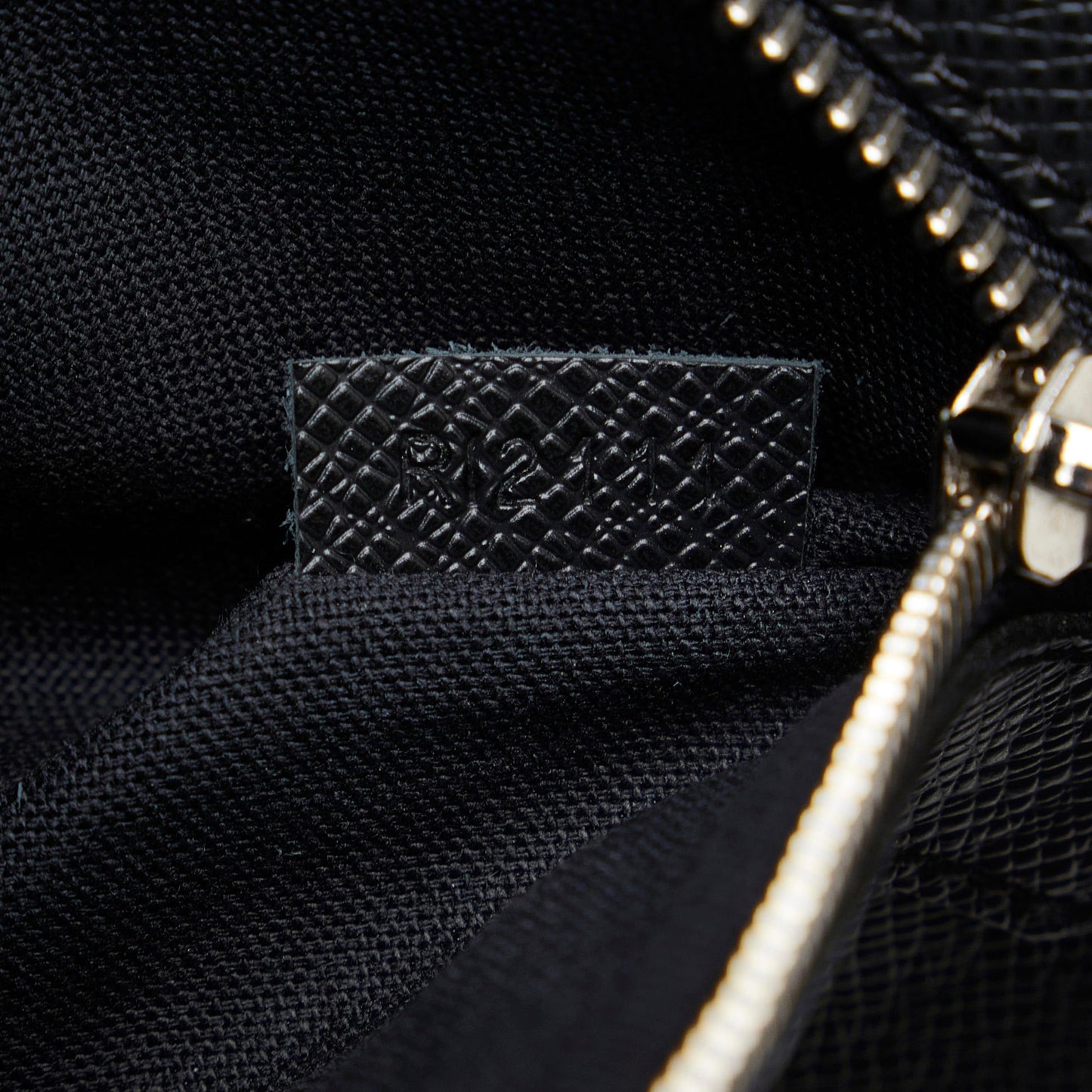 Louis Vuitton Taiga Vladimir Portfolio (SHG-u5Gtpk)