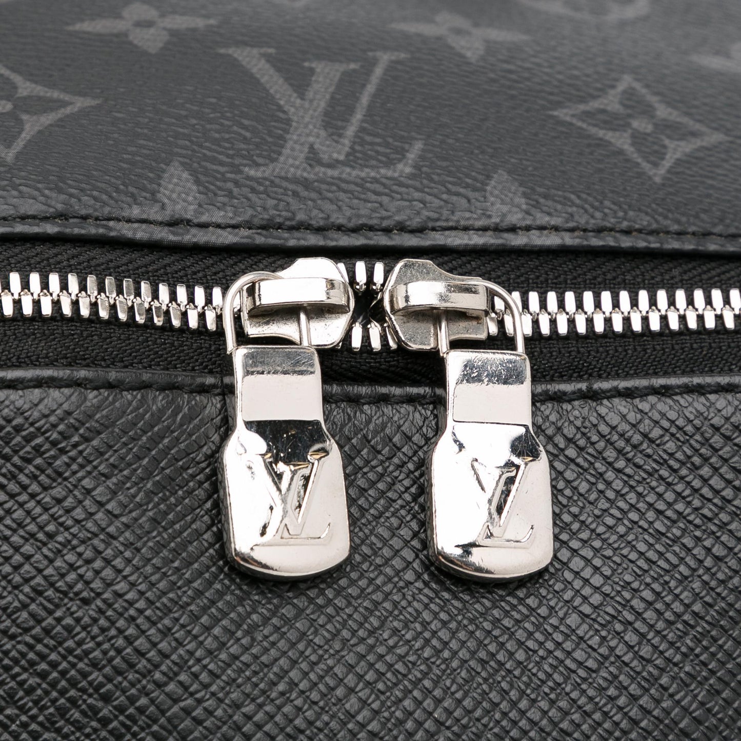 Louis Vuitton Taigarama Discovery PM (SHG-fn9Mgg)