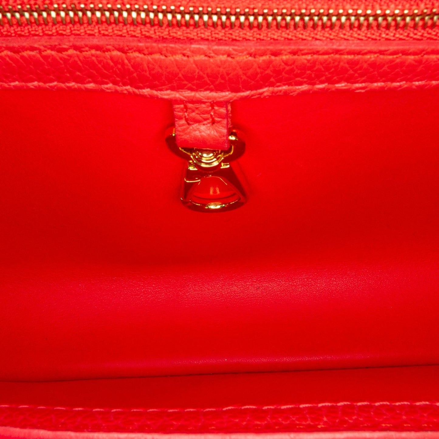 Louis Vuitton Taurillon Capucines BB (SHG-ittFxI)