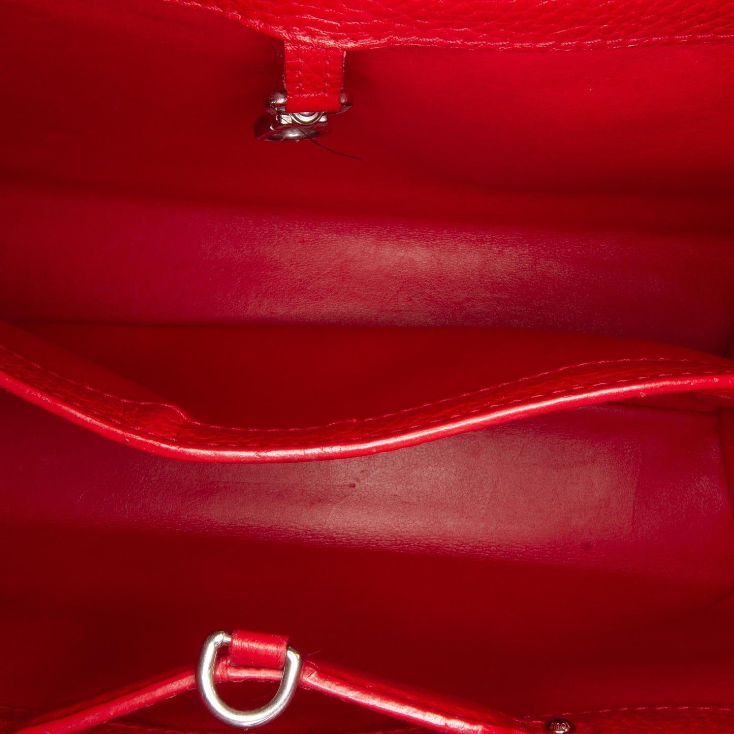 Louis Vuitton Taurillon Capucines BB (SHG-zxh2jD)