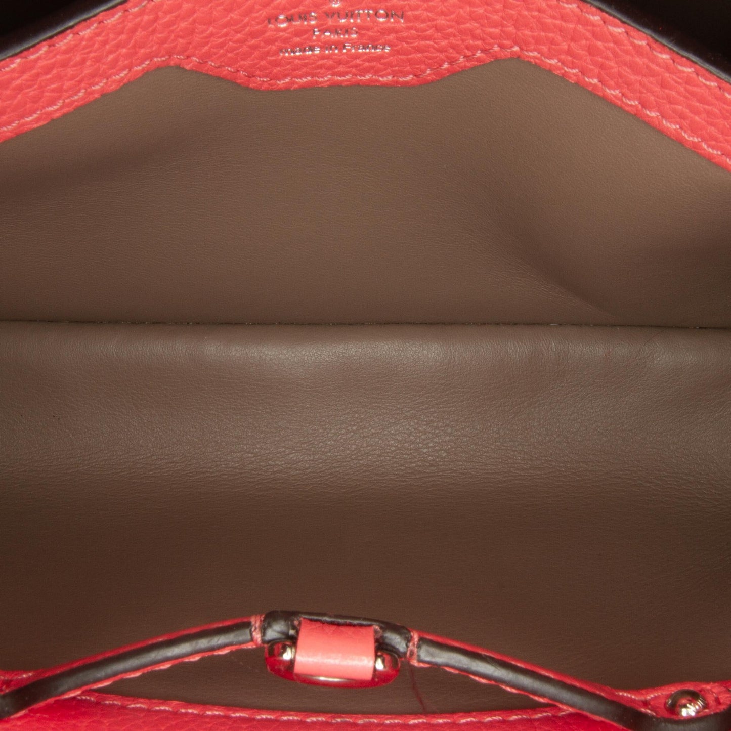 Louis Vuitton Taurillon Capucines BB (SHG-RvHWmy)