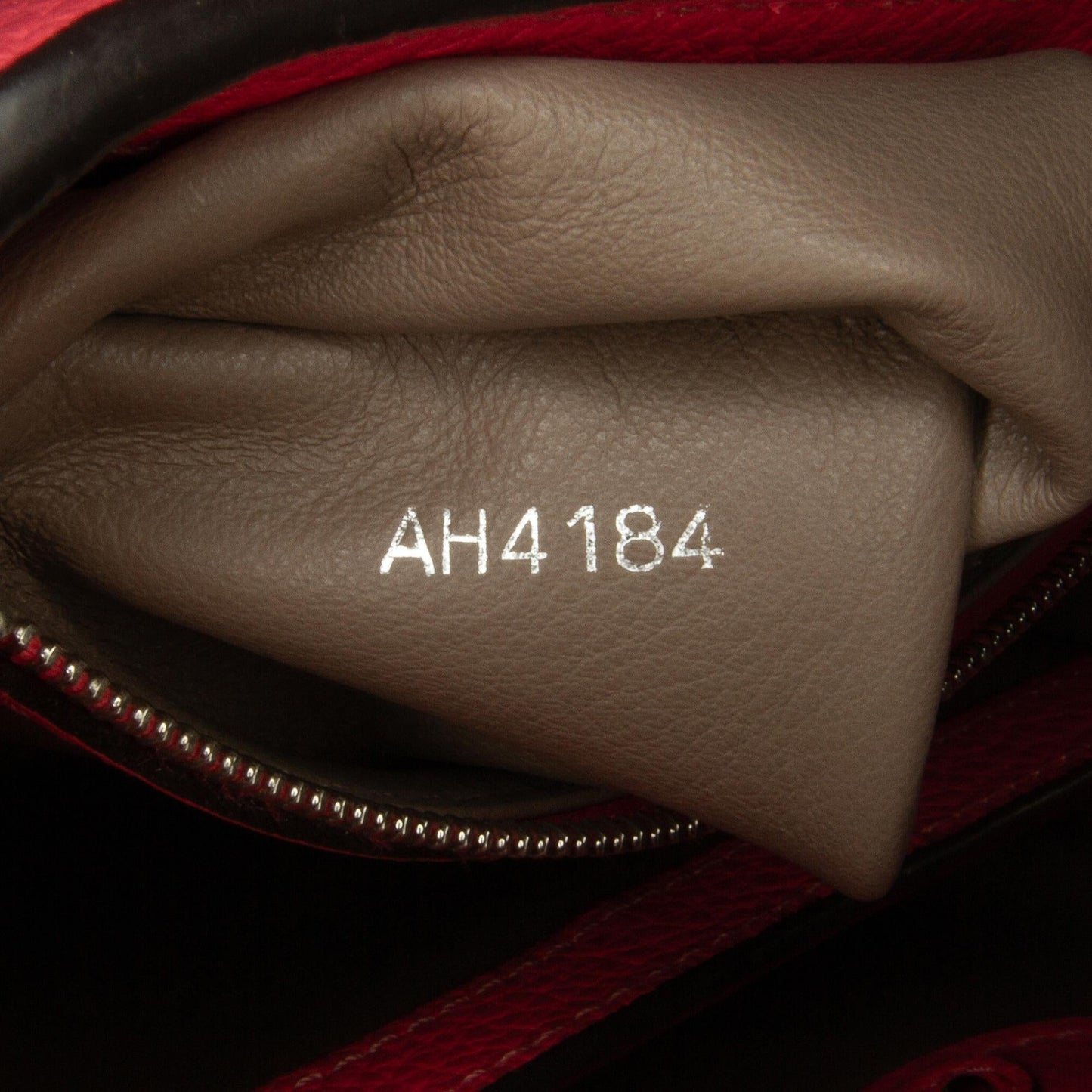 Louis Vuitton Taurillon Capucines BB (SHG-RvHWmy)