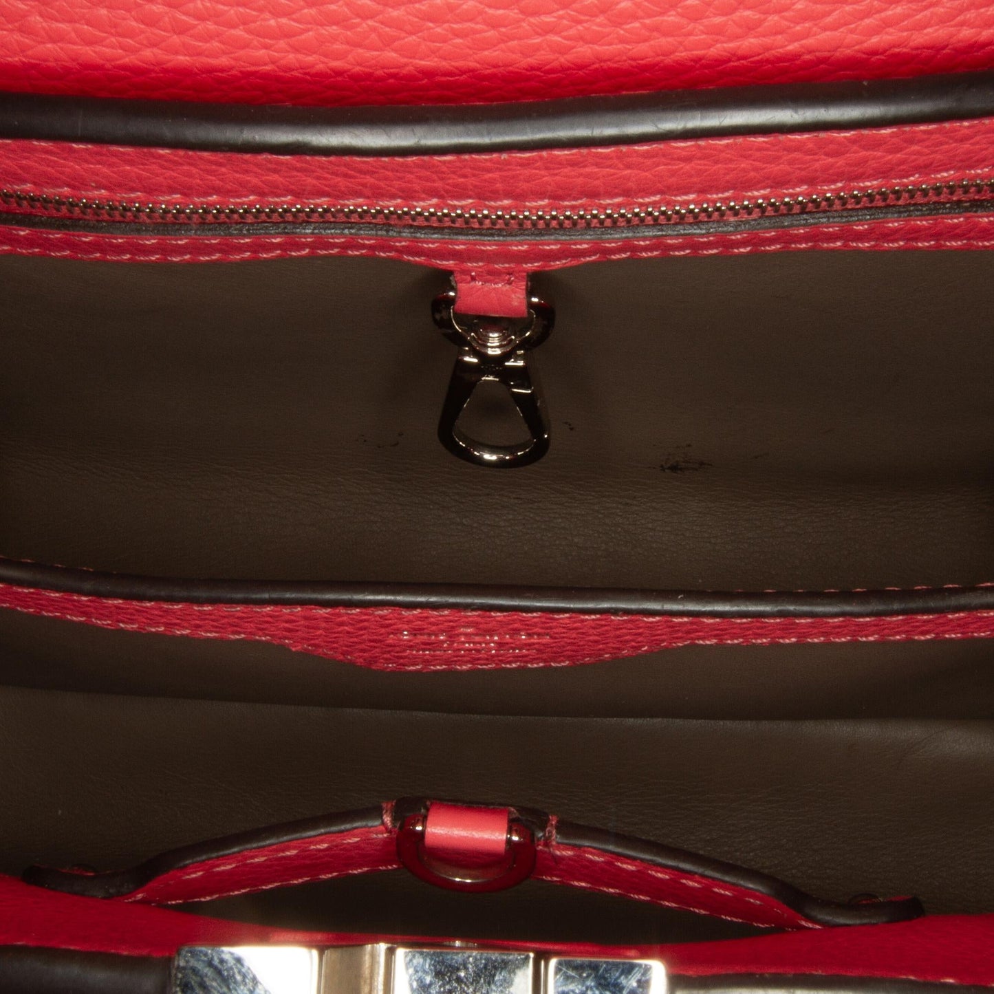 Louis Vuitton Taurillon Capucines BB (SHG-RvHWmy)