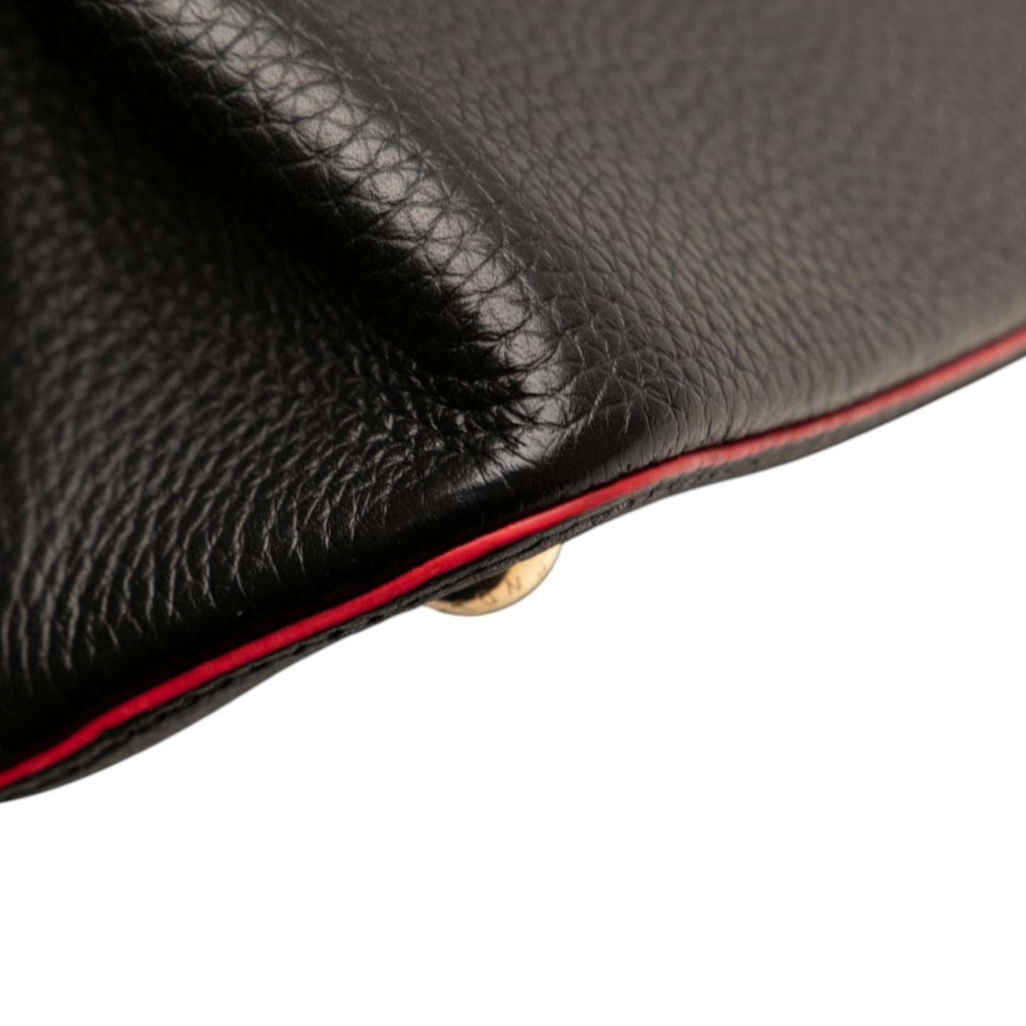 Louis Vuitton Taurillon Capucines MM