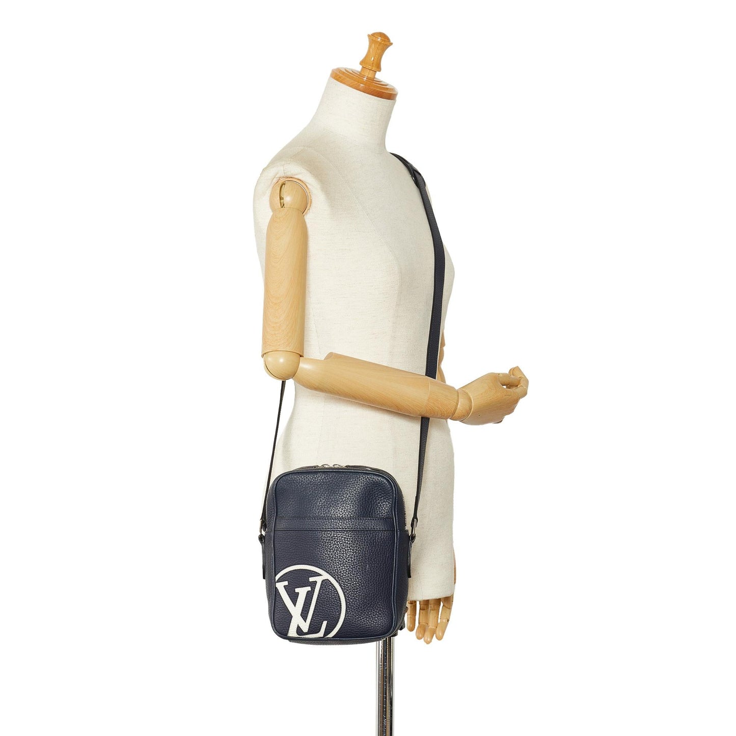 Louis Vuitton Taurillon Danube LV Circle  PM