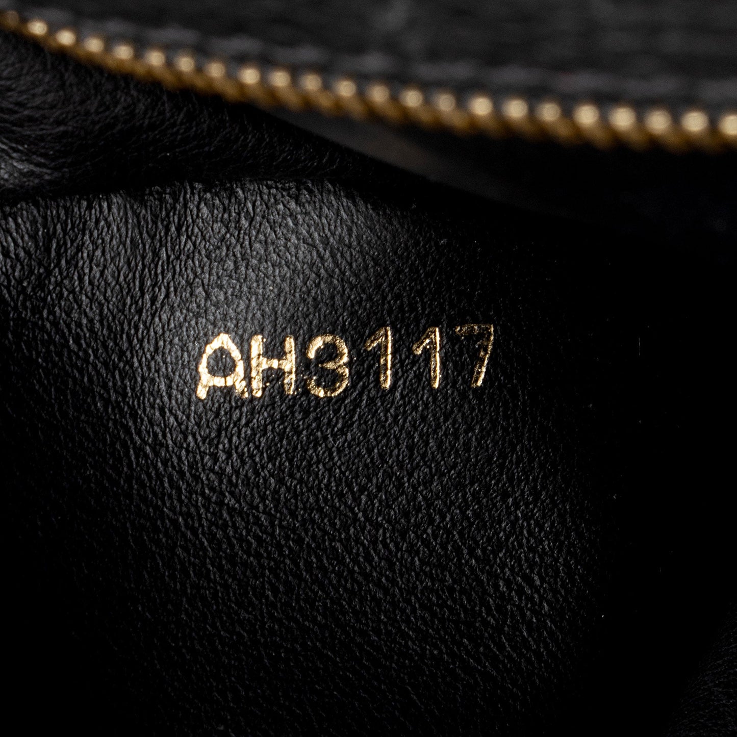 Louis Vuitton Taurillon Fringe Capucines BB Bag (SHF-hlIFH5)