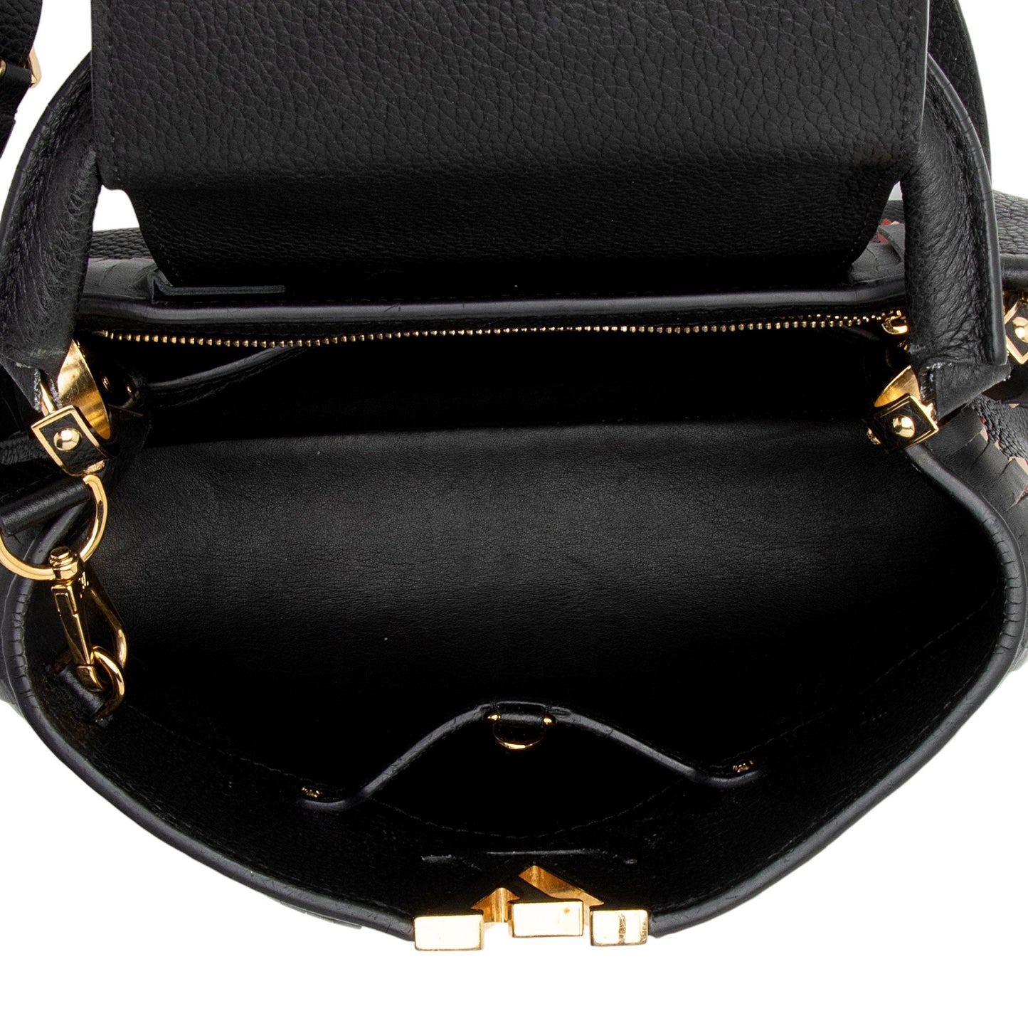 Louis Vuitton Taurillon Fringe Capucines BB Bag (SHF-hlIFH5)