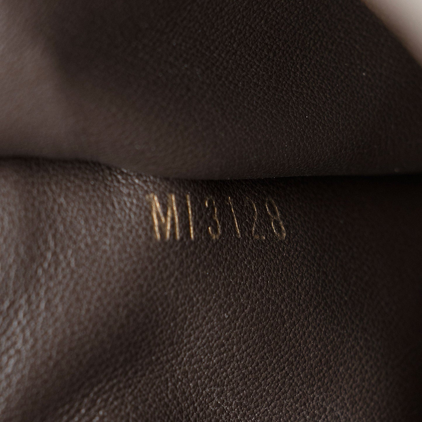 Louis Vuitton Taurillon Leather Python Capucines BB Bag (SHF-Pr9bYe)
