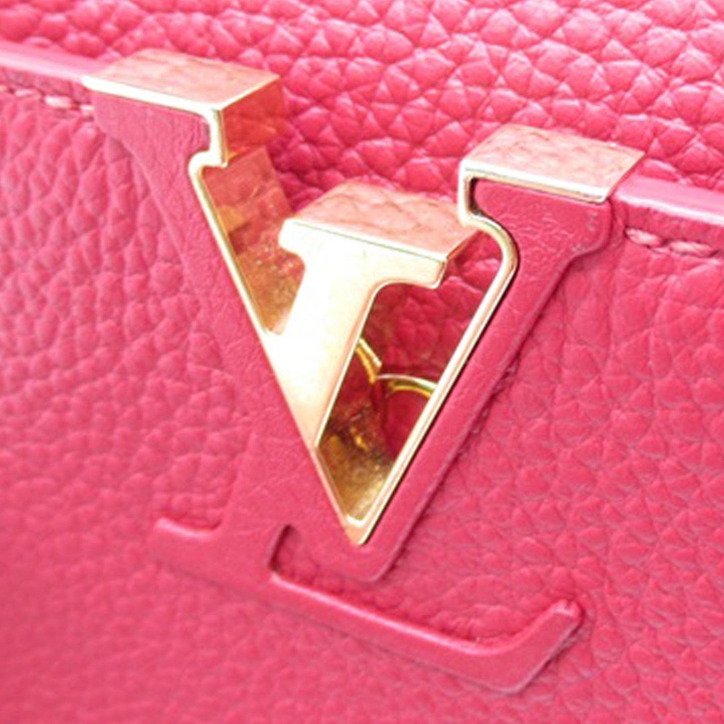 Louis Vuitton Taurillon Mini Capucines (SHG-FIL6o2)