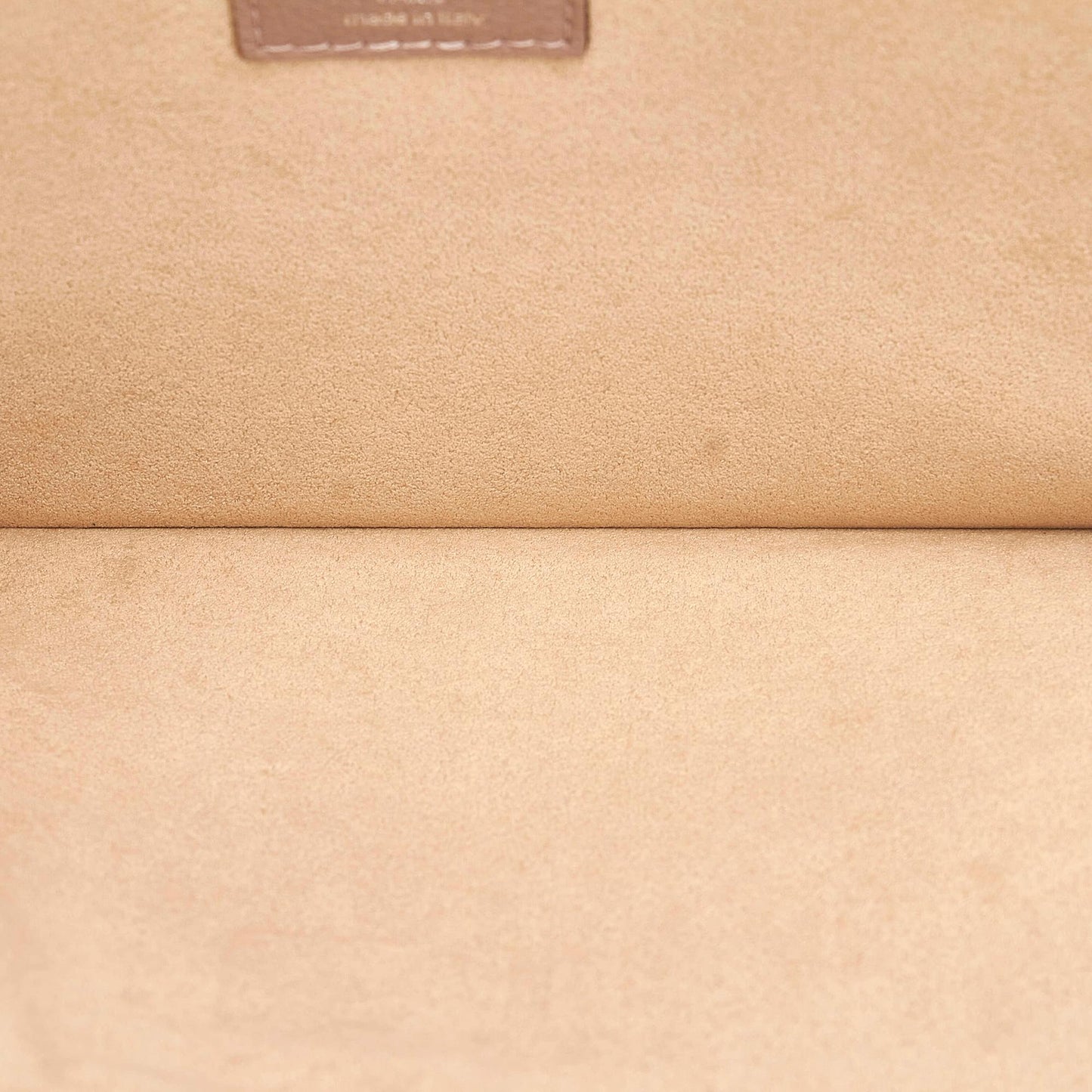 Louis Vuitton Taurillon Pochette Jour PM (SHG-28527)