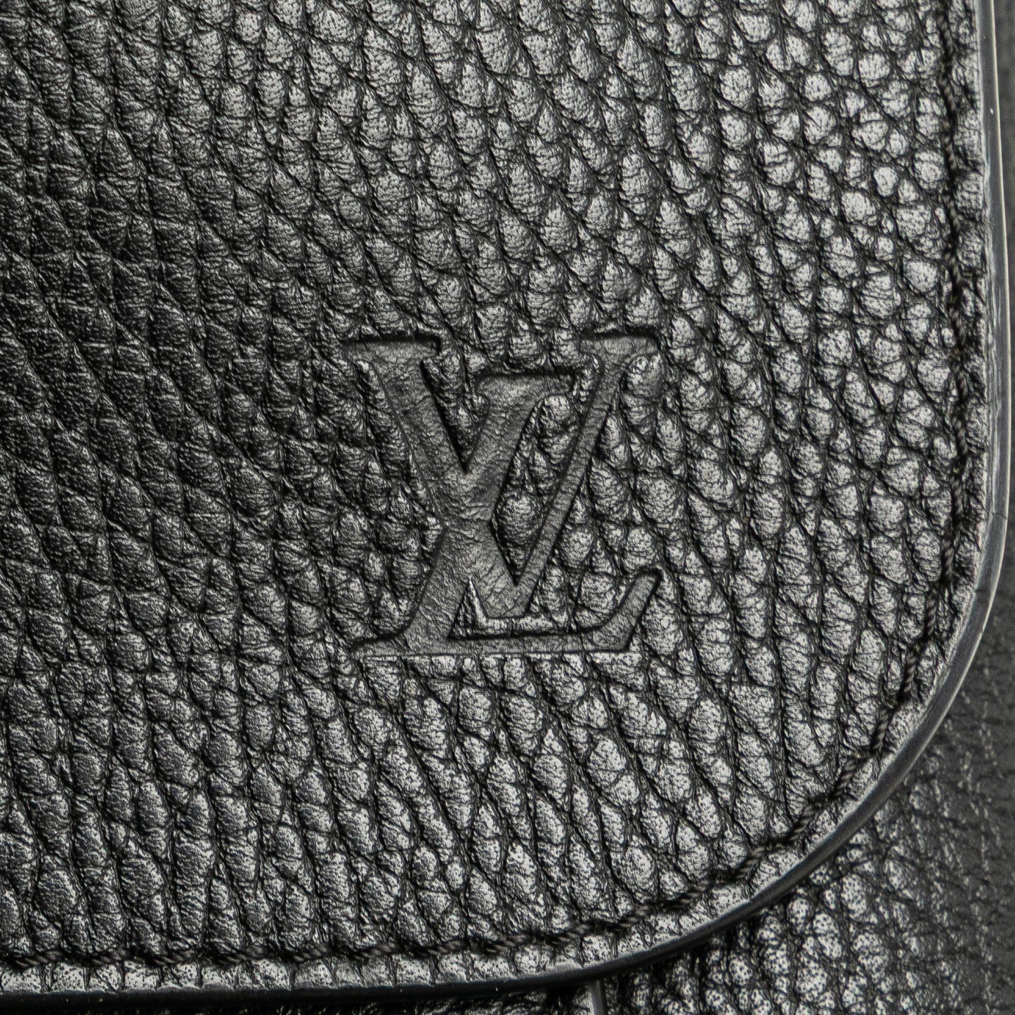 Louis Vuitton Taurillon Serviette Dorian Briefcase