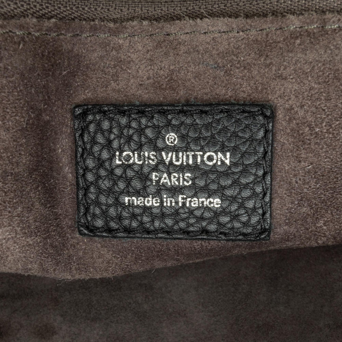Louis Vuitton Taurillon Soft Lockit MM (SHG-WW7Kw8)
