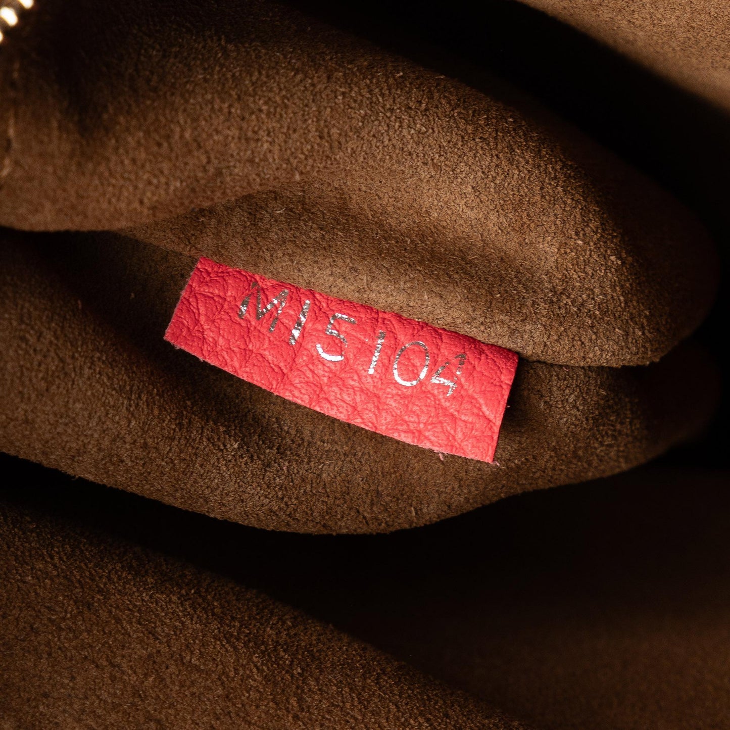 Louis Vuitton Taurillon Soft Lockit PM (SHG-Pi59HU)