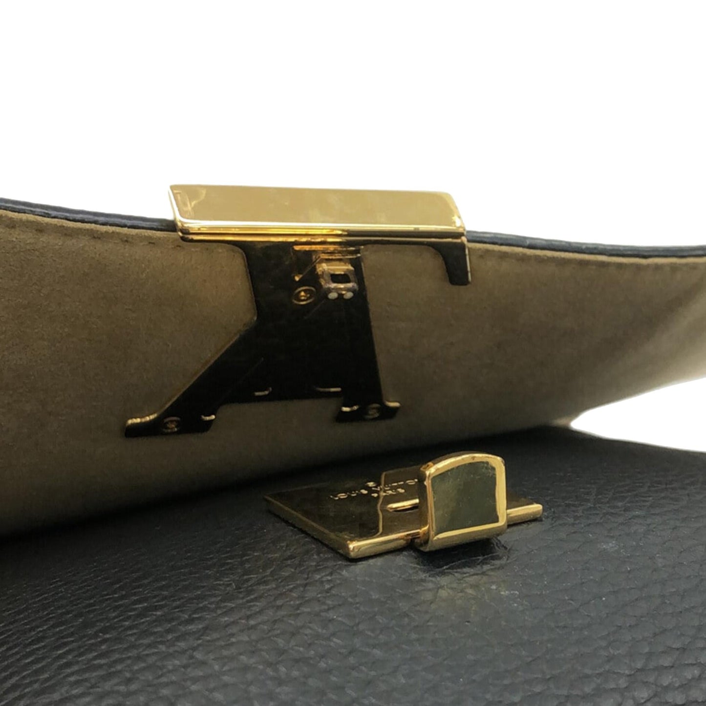 Louis Vuitton Taurillon Volta (SHG-vjvtJv)