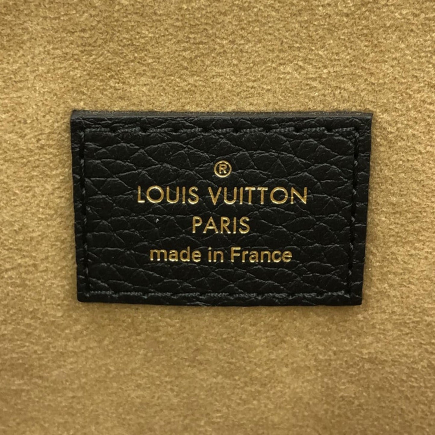 Louis Vuitton Taurillon Volta (SHG-vjvtJv)