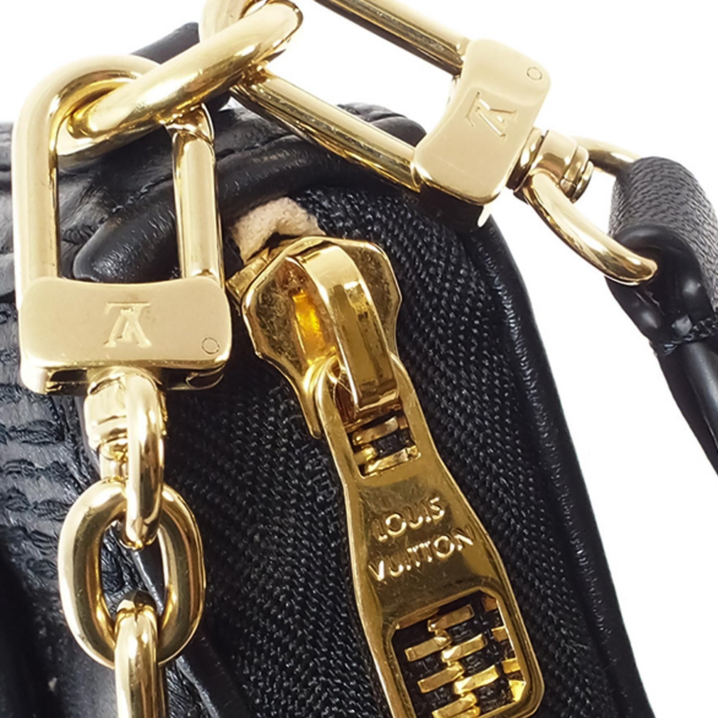 Louis Vuitton Troca PM (SHG-91SaVZ)