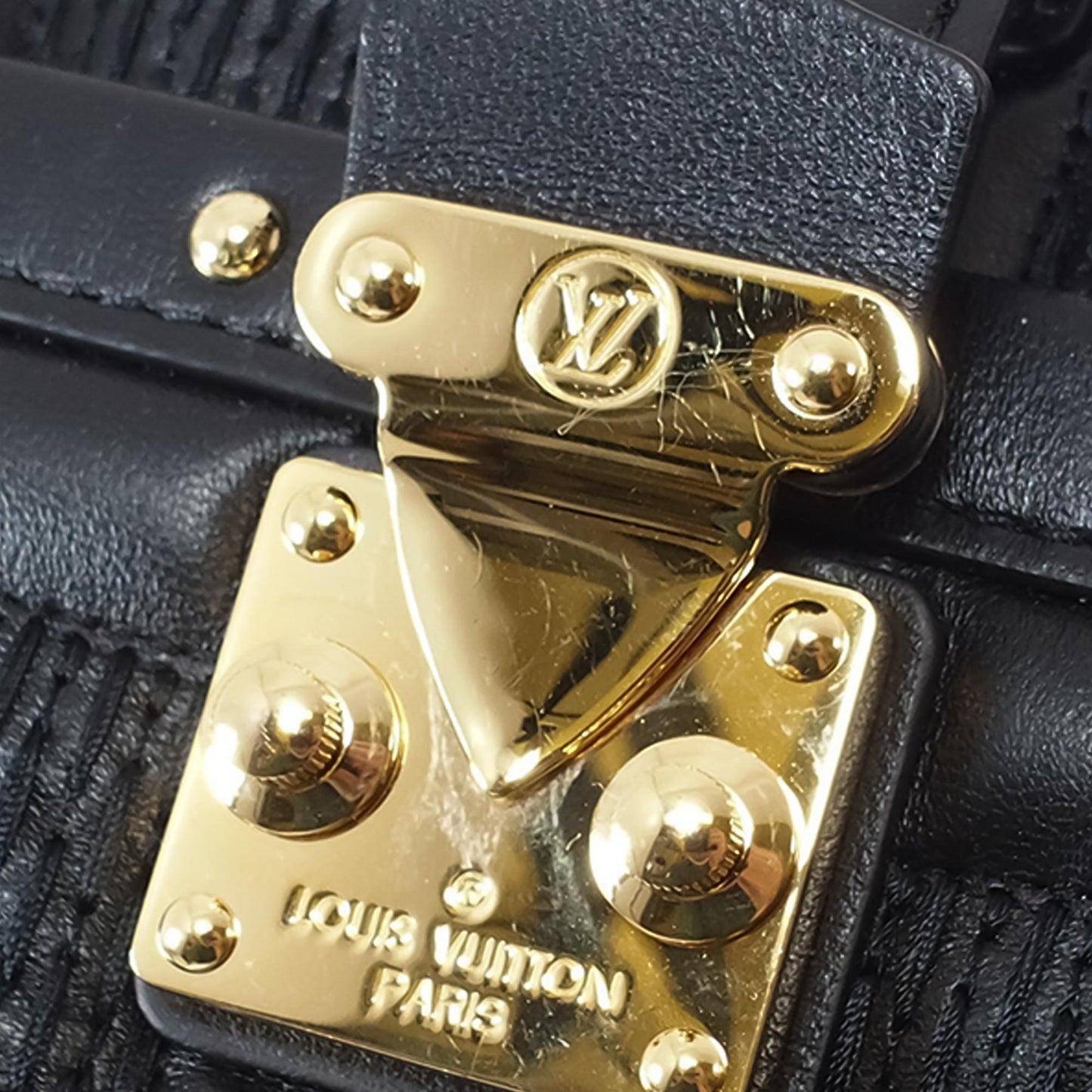 Louis Vuitton Troca PM (SHG-25QXaP)