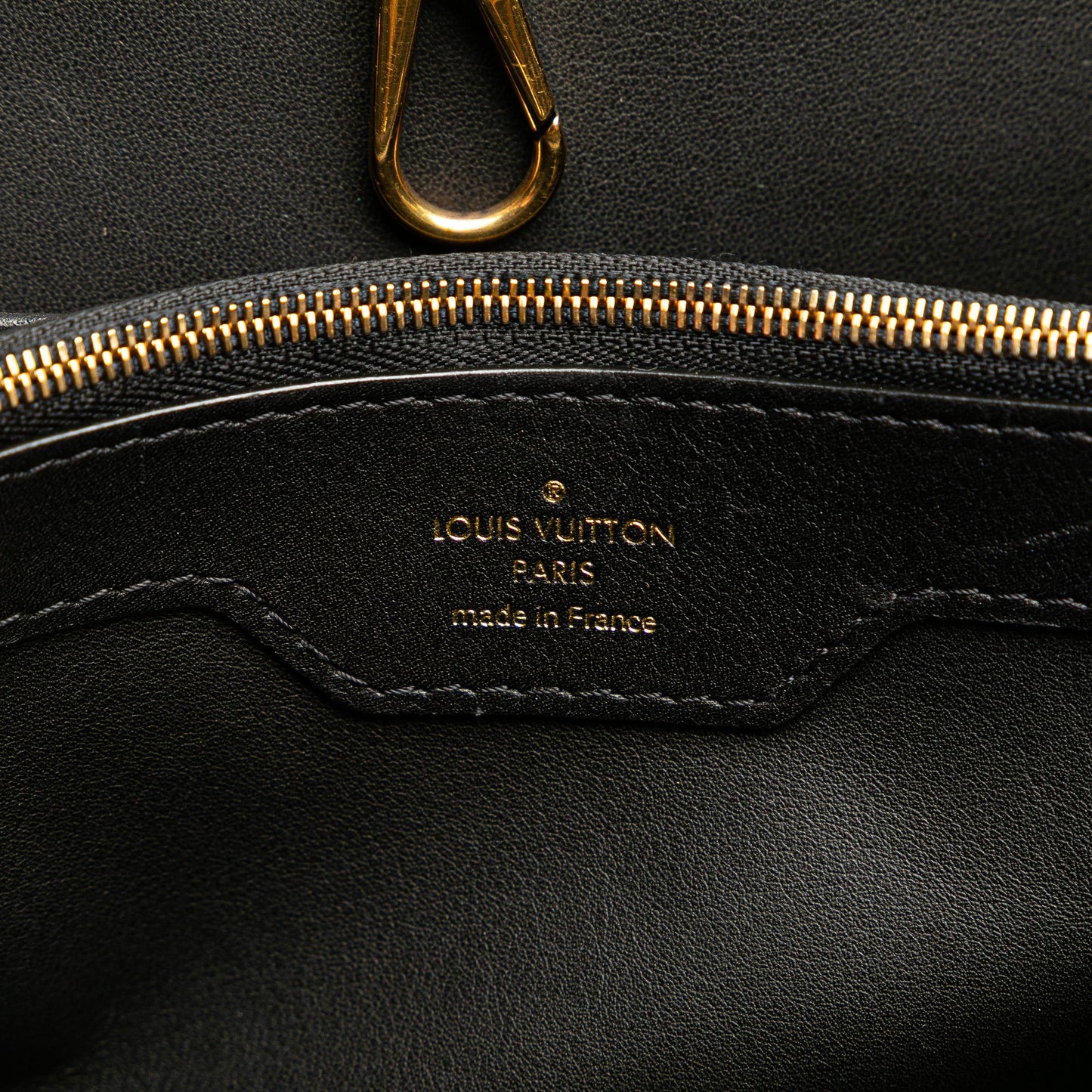 Louis Vuitton Tweed Capucines MM