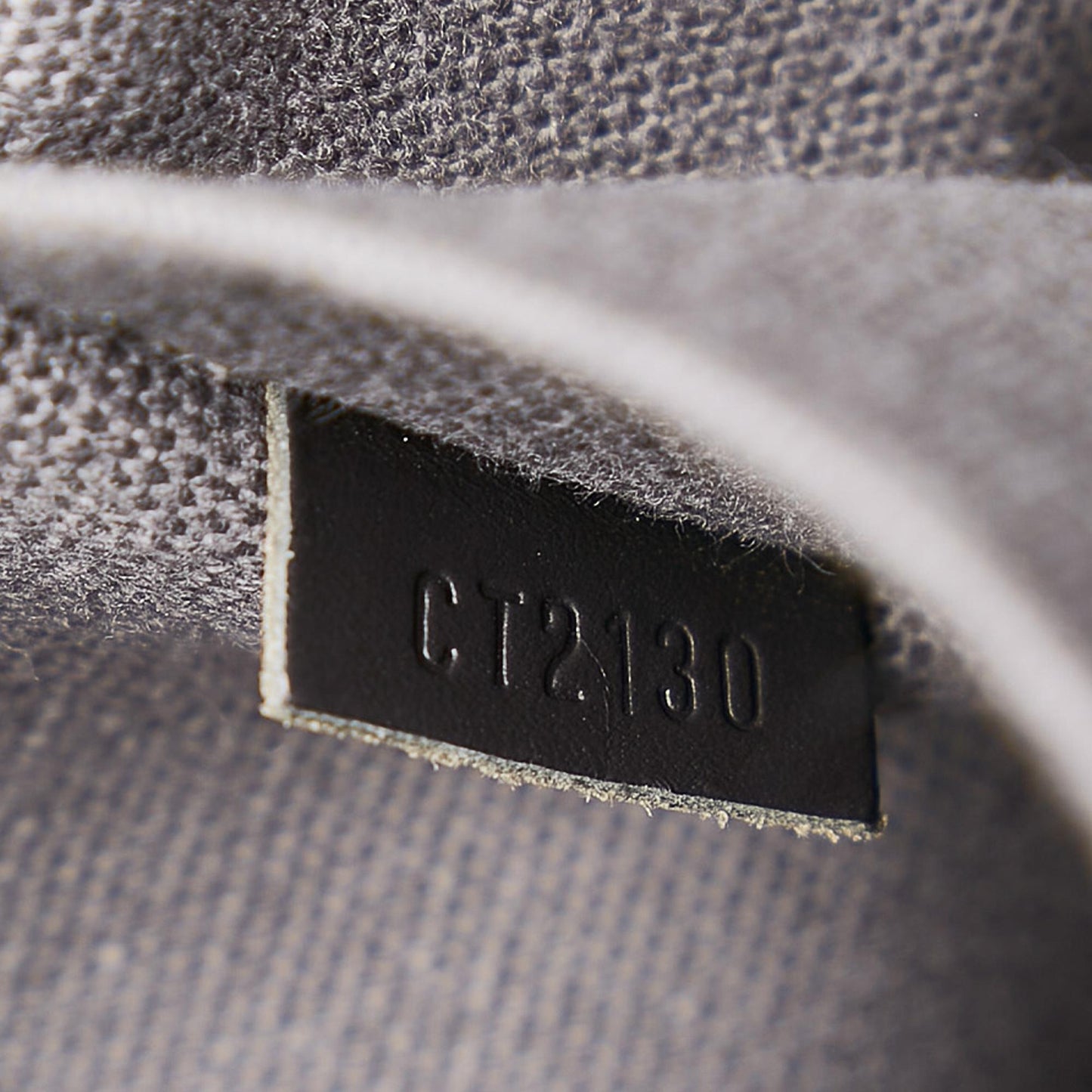 Louis Vuitton Utah Acoma Briefcase (SHG-29137)