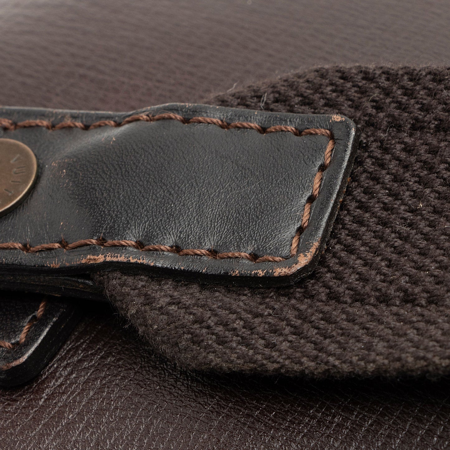 Louis Vuitton Utah Leather Iroquois Small Messenger Bag (SHF-da66x9)