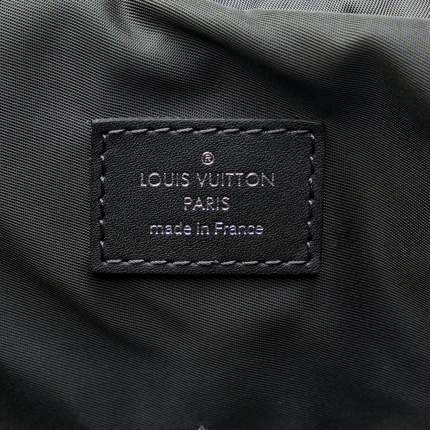 Louis Vuitton V-Line Pulse (SHG-pALHAs)