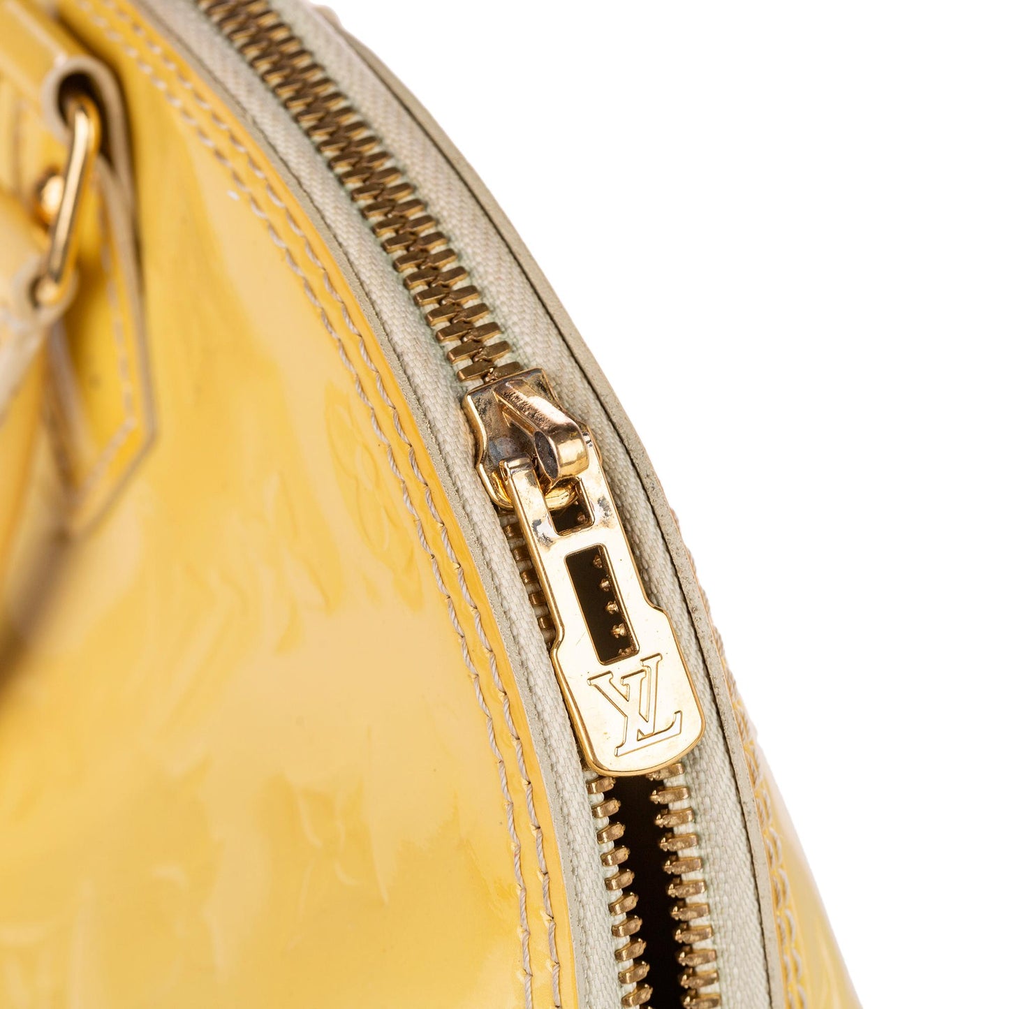 Louis Vuitton Vernis Alma PM (SHG-26365)