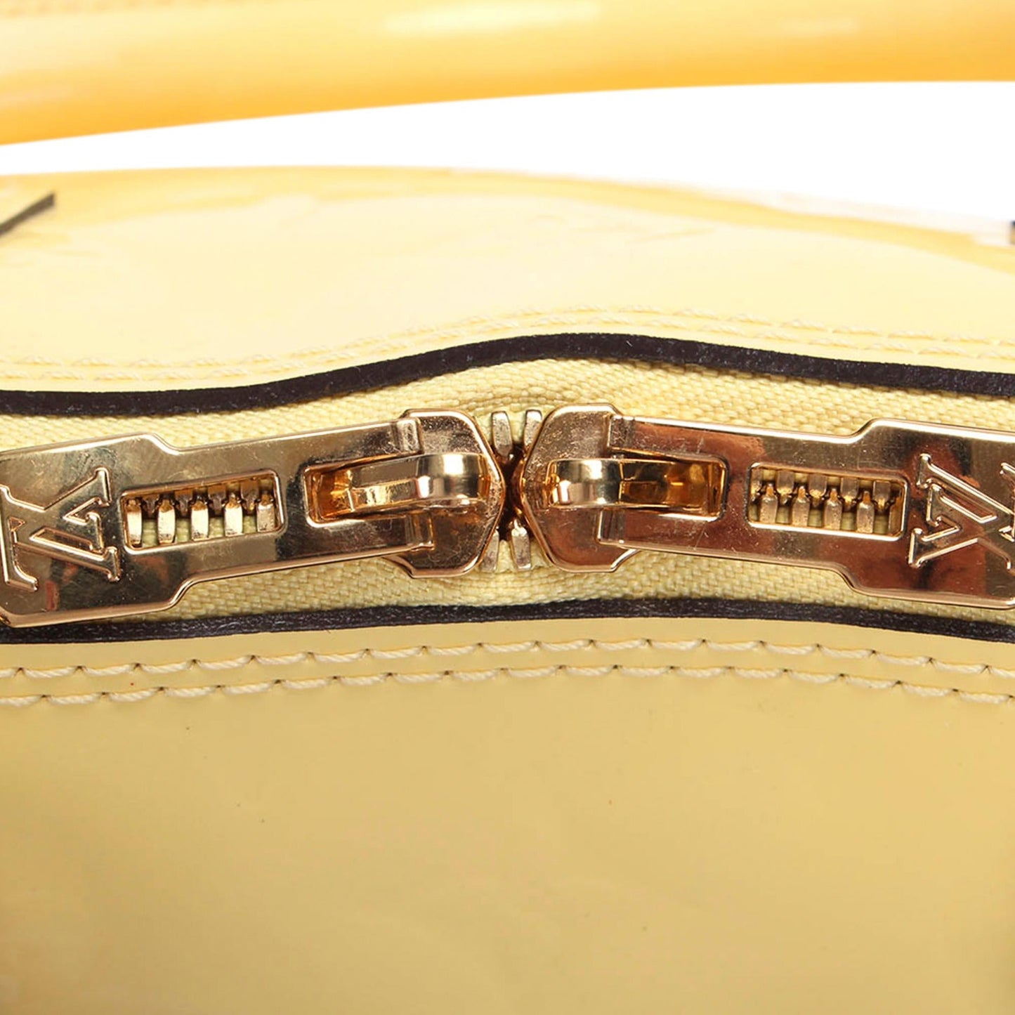 Louis Vuitton Vernis Alma PM (SHG-30473)