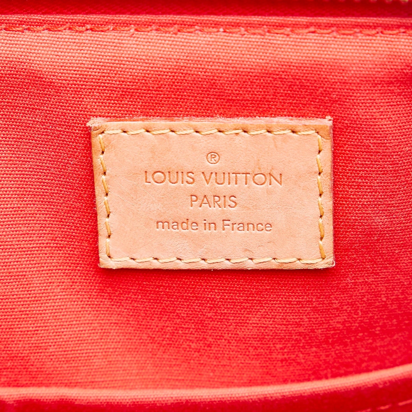 Louis Vuitton Vernis Bellevue PM (SHG-36550)