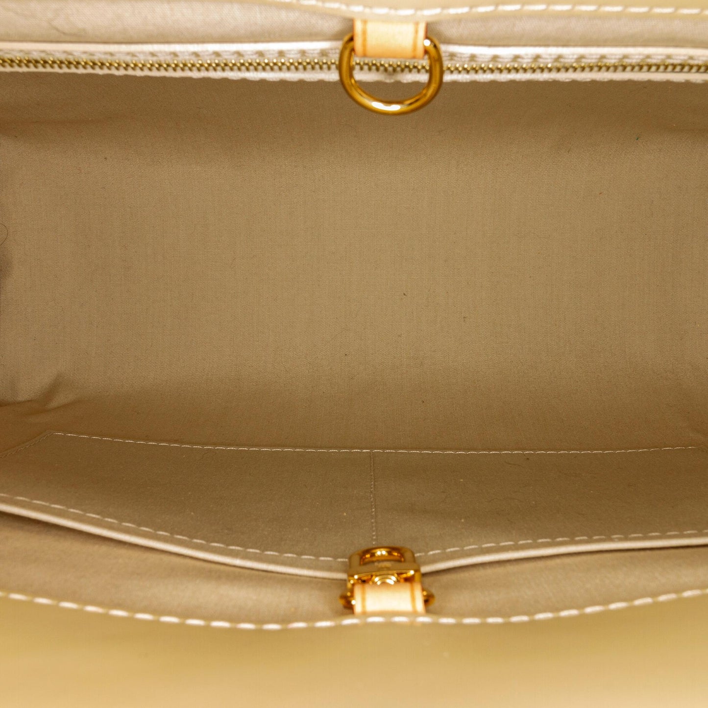Louis Vuitton Vernis Catalina EW (SHG-29449)