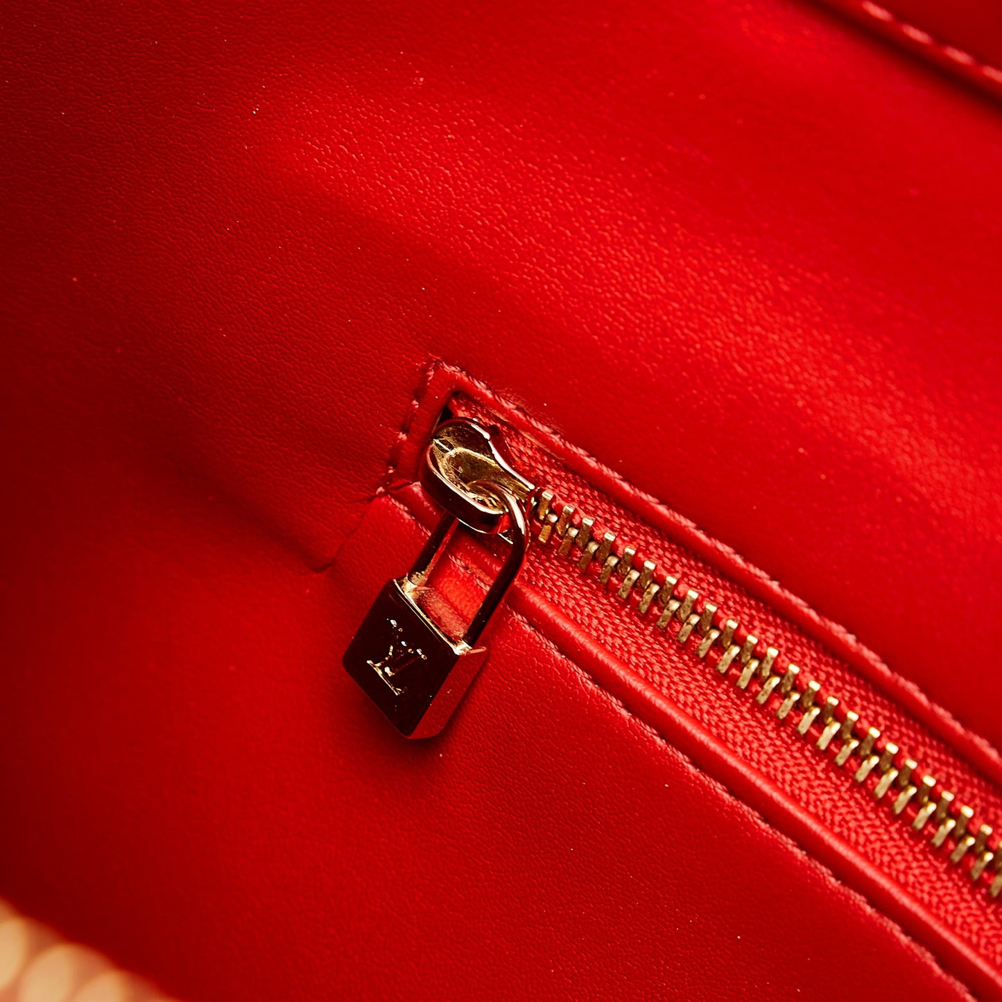 Louis Vuitton Vernis Houston (SHG-29303)