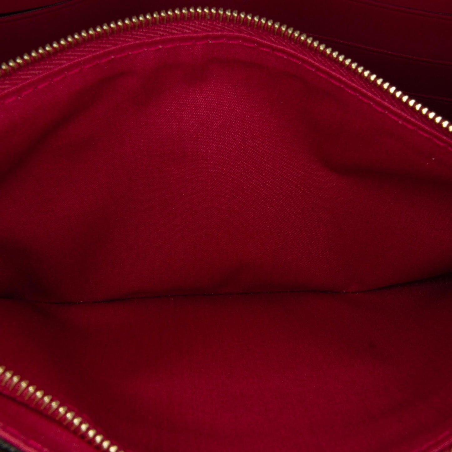 Louis Vuitton Vernis Louise Clutch (SHG-cEhdRi)