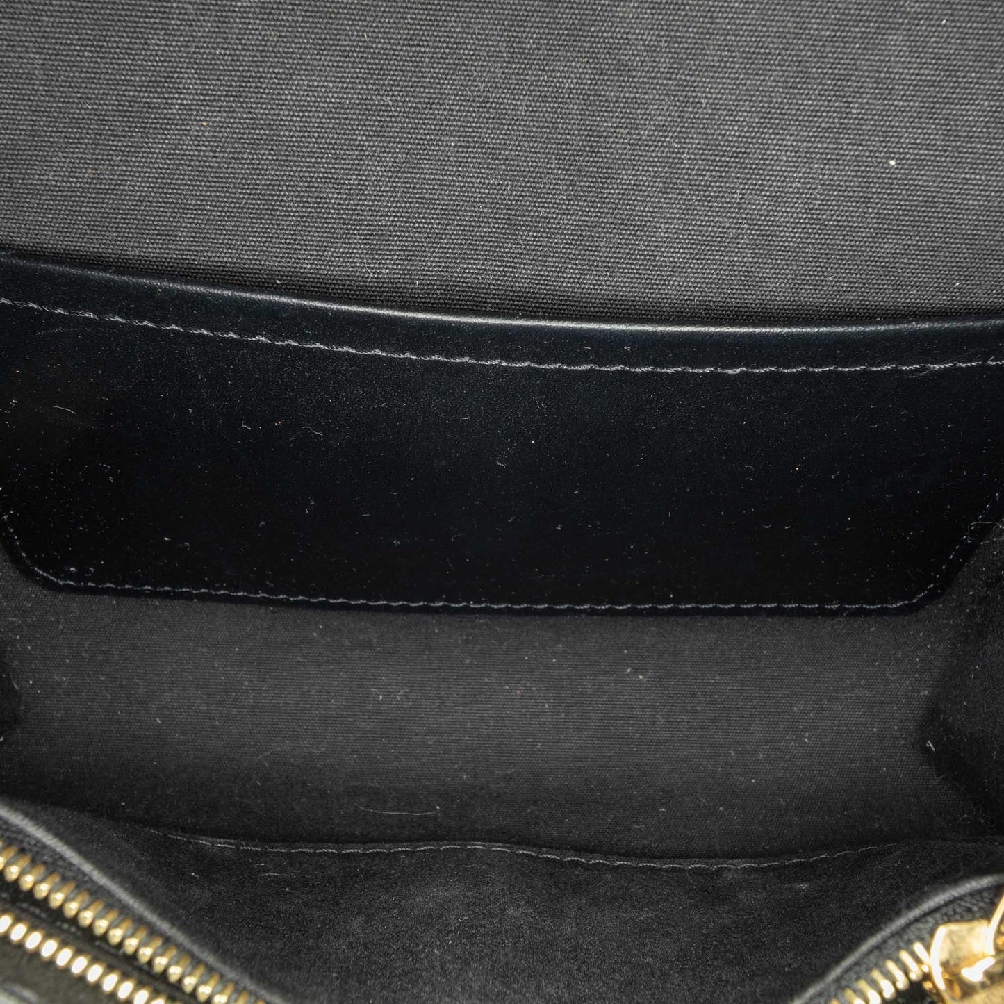 Louis Vuitton Vernis Louise PM (SHG-UF1FgR)