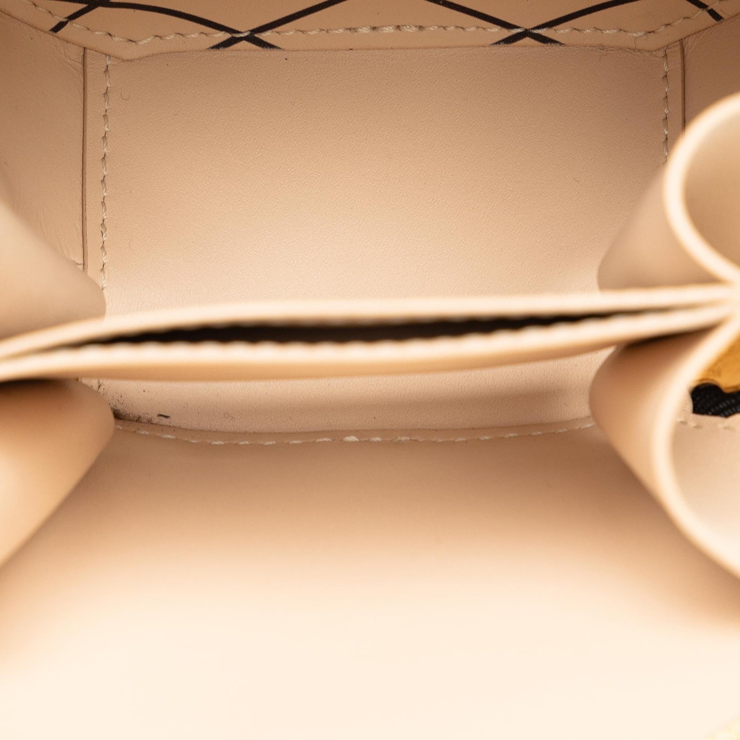 Louis Vuitton Vernis Mini Boite Chapeau Souple (SHG-UL1whN)