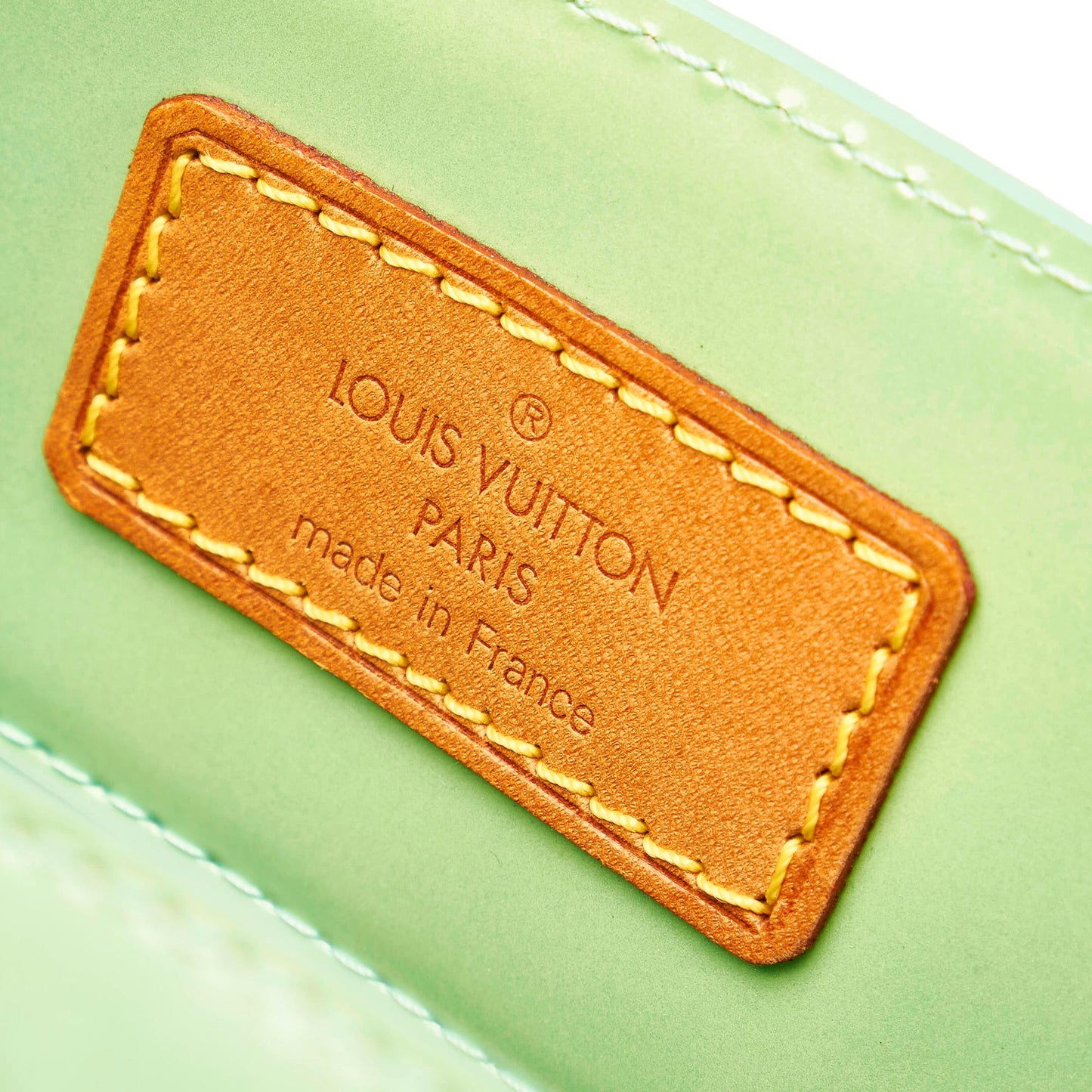 Louis Vuitton Vernis Reade MM (SHG-29692)