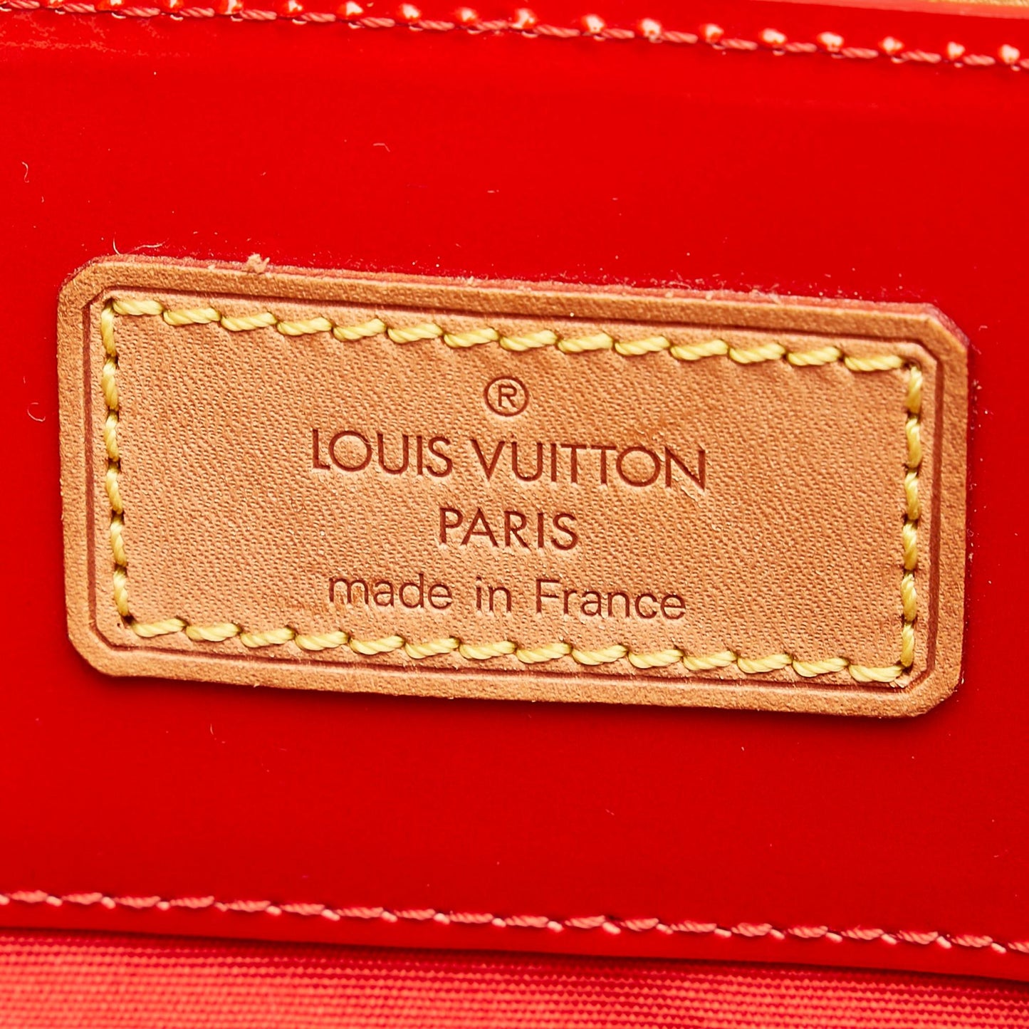 Louis Vuitton Vernis Reade MM (SHG-30095)